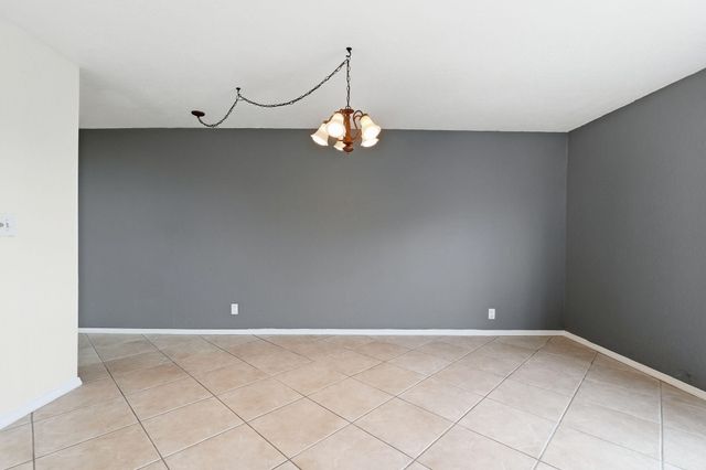 430 COMMODORE Drive 314, Plantation, FL 33325