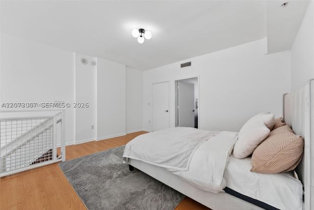 253 NE 2nd St 424, Miami, FL 33132