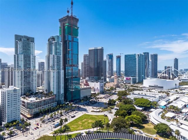 253 NE 2nd St 424, Miami, FL 33132