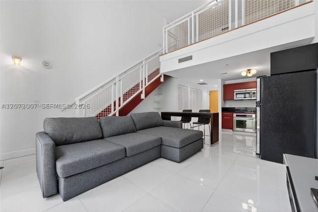 253 NE 2nd St 424, Miami, FL 33132