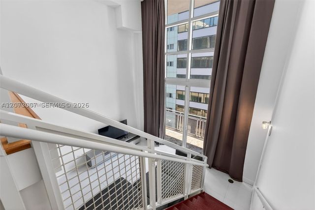 253 NE 2nd St 424, Miami, FL 33132