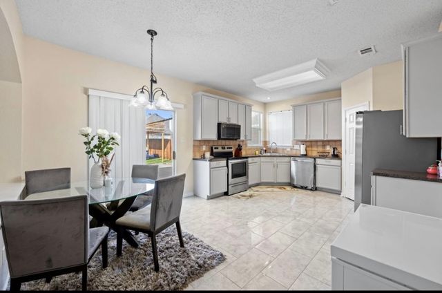 4524 Lodestone Lane, Fort Worth, TX 76123