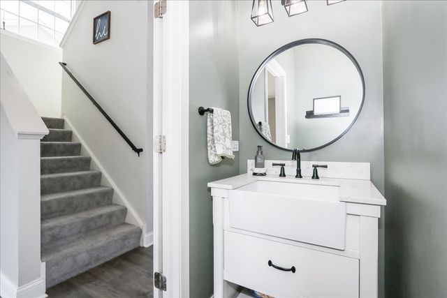 342 Snow Drop Lane, Elgin, IL 60124