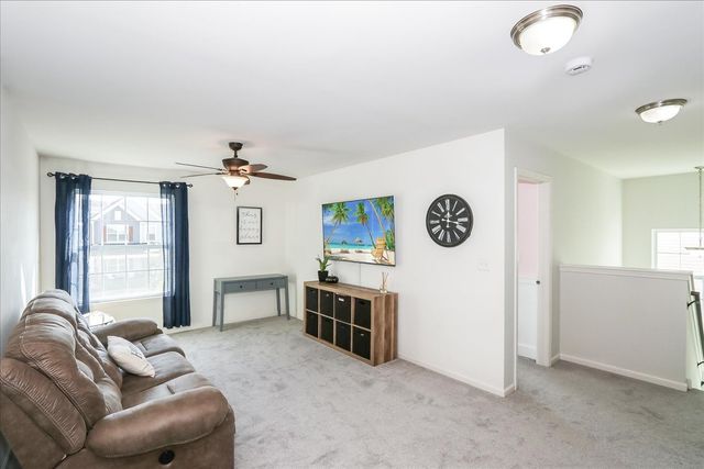 342 Snow Drop Lane, Elgin, IL 60124