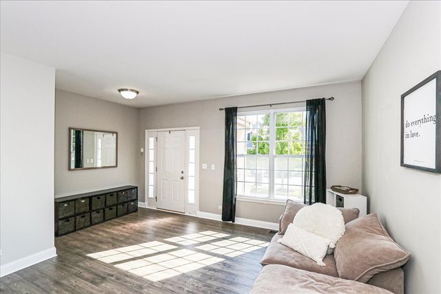 342 Snow Drop Lane, Elgin, IL 60124