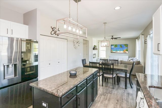 342 Snow Drop Lane, Elgin, IL 60124