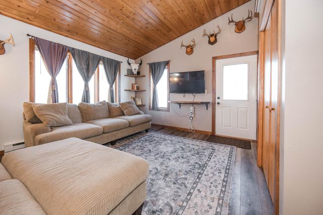 513 North Street E, Detroit Lakes, MN 56501