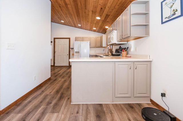 513 North Street E, Detroit Lakes, MN 56501