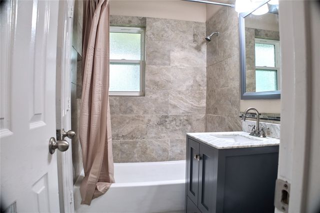 2709 MEADOWS Drive, Plano, TX 75074