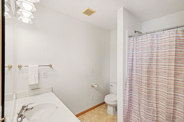 29602 Shoreview Circle, Lindstrom, MN 55045