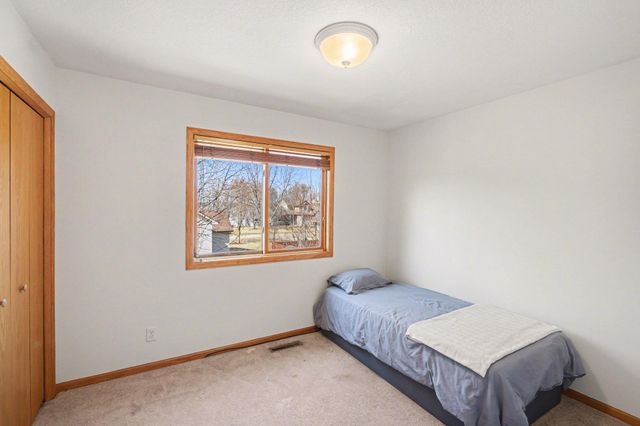 29602 Shoreview Circle, Lindstrom, MN 55045