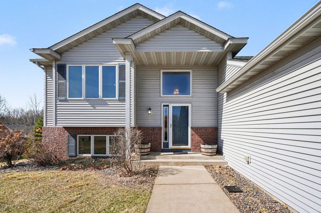 29602 Shoreview Circle, Lindstrom, MN 55045