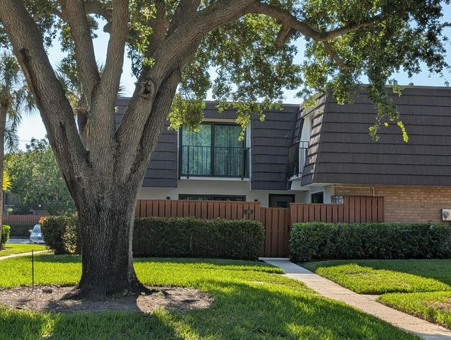 1205 12th Court, Jupiter, FL 33477