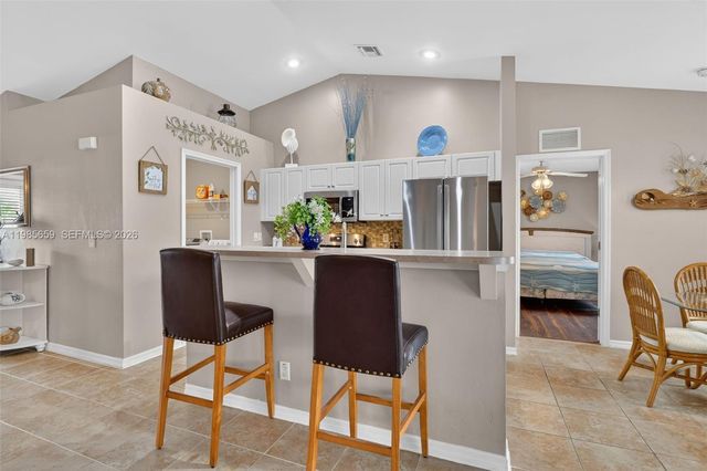2707 NE 5th Avenue, Cape Coral, FL 33909