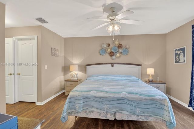 2707 NE 5th Avenue, Cape Coral, FL 33909