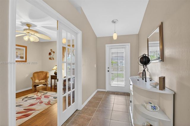 2707 NE 5th Avenue, Cape Coral, FL 33909