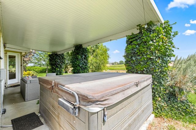 24440 Kenridge Road, Caldwell, ID 83607