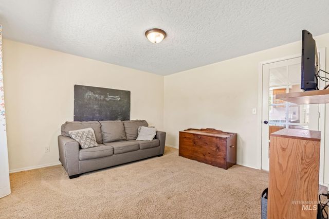 24440 Kenridge Road, Caldwell, ID 83607