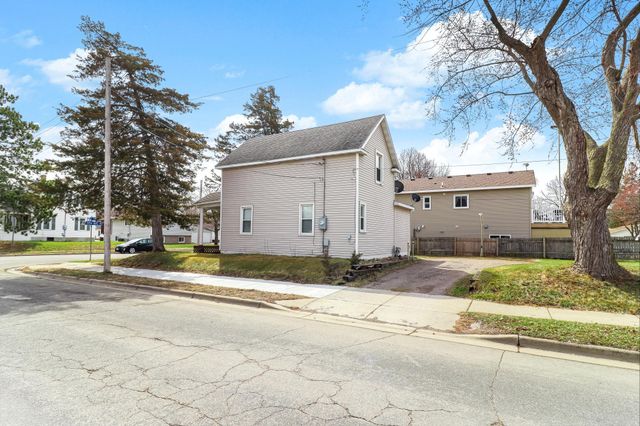 157 9th Avenue N, Waite Park, MN 56387