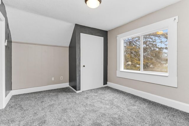 157 9th Avenue N, Waite Park, MN 56387