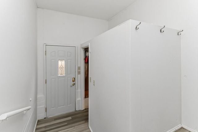 157 9th Avenue N, Waite Park, MN 56387