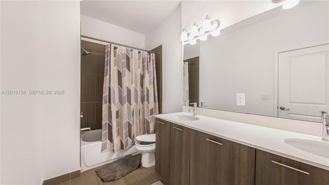 4909 NW 59th St, Tamarac, FL 33319
