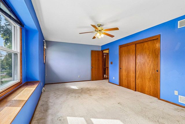 28604 Burma LANE, Waterford, WI 53185