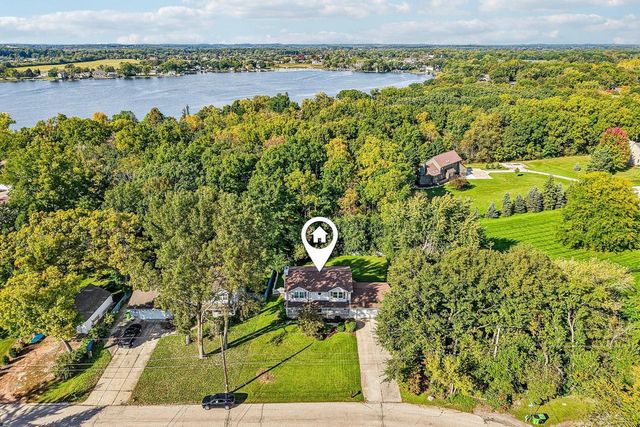 28604 Burma LANE, Waterford, WI 53185