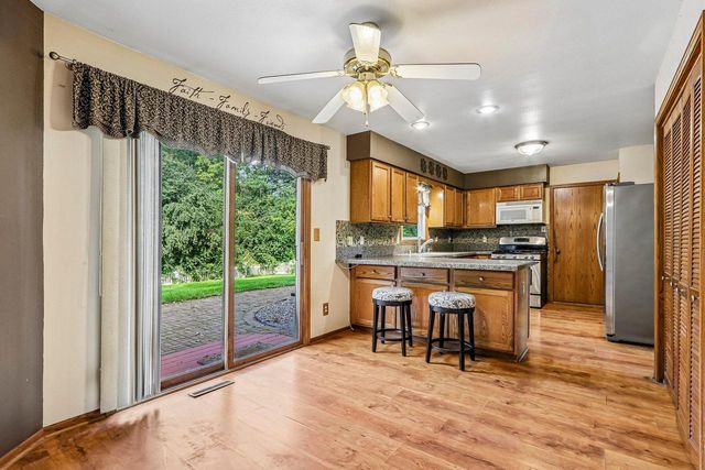 28604 Burma LANE, Waterford, WI 53185