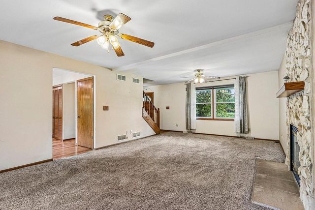 28604 Burma LANE, Waterford, WI 53185