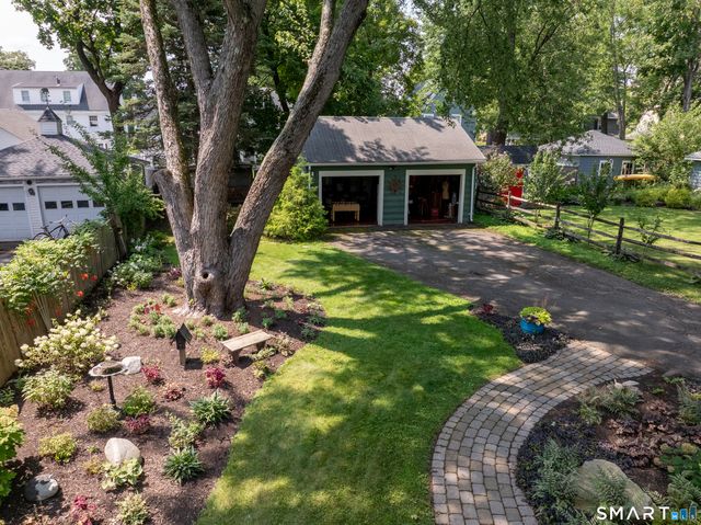 23 Westfield Road, West Hartford, CT 06119