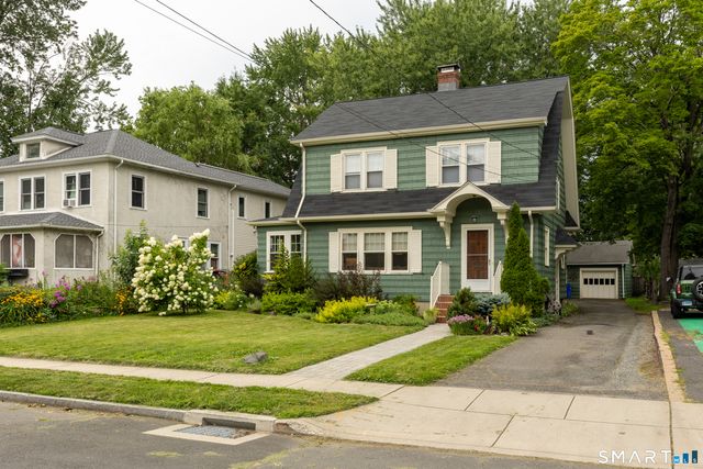 23 Westfield Road, West Hartford, CT 06119