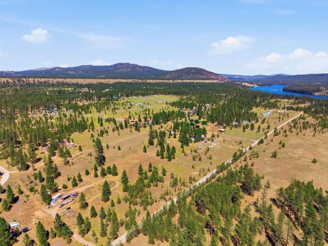 7736 Adams Drive Way, Ford, WA 99013