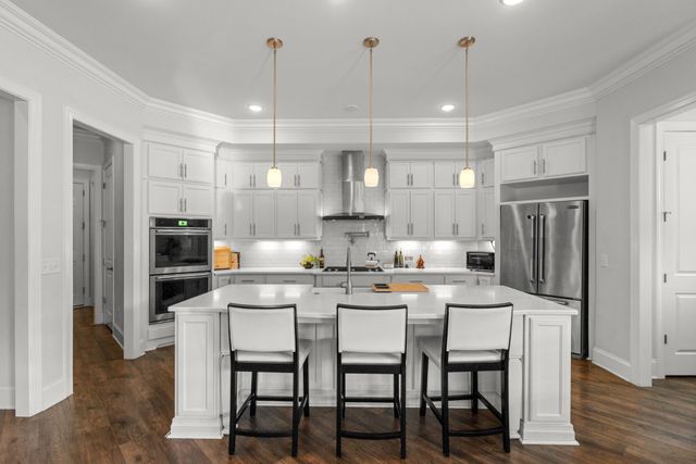 1861 Longmoore Ln, Brentwood, TN 37027