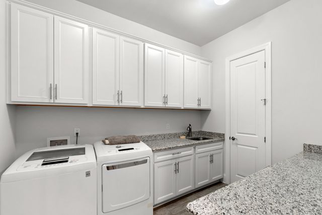 1861 Longmoore Ln, Brentwood, TN 37027