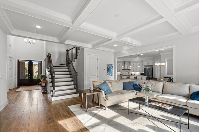 1861 Longmoore Ln, Brentwood, TN 37027