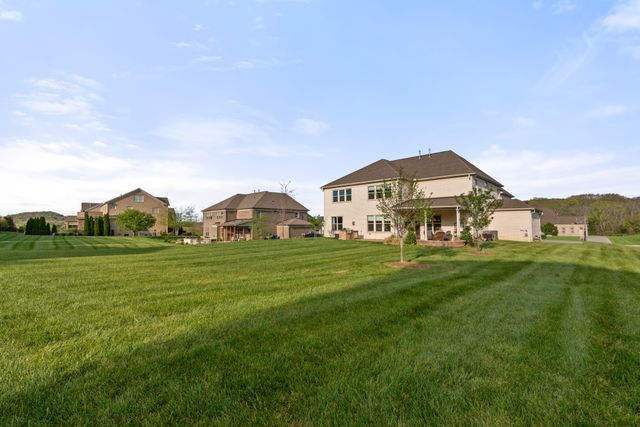 1861 Longmoore Ln, Brentwood, TN 37027