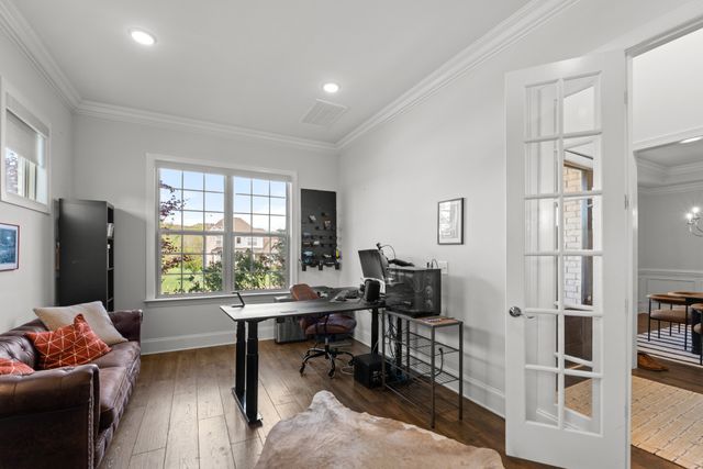 1861 Longmoore Ln, Brentwood, TN 37027