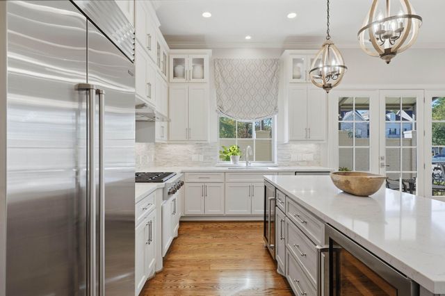 259 Green Boulevard, Shenandoah, TX 77384