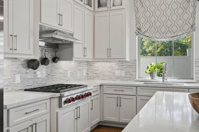 259 Green Boulevard, Shenandoah, TX 77384