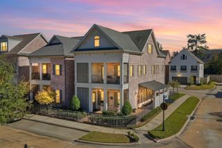 259 Green Boulevard, Shenandoah, TX 77384