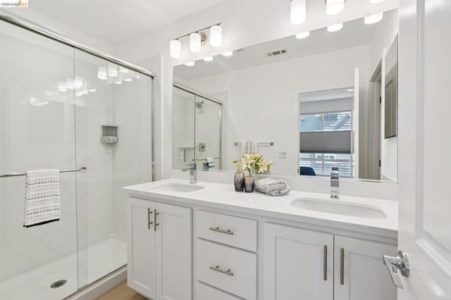 1532 Seawind Dr, Richmond, CA 94804