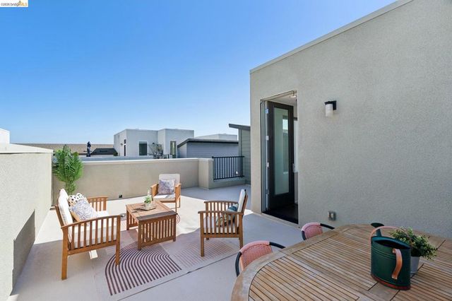 1532 Seawind Dr, Richmond, CA 94804