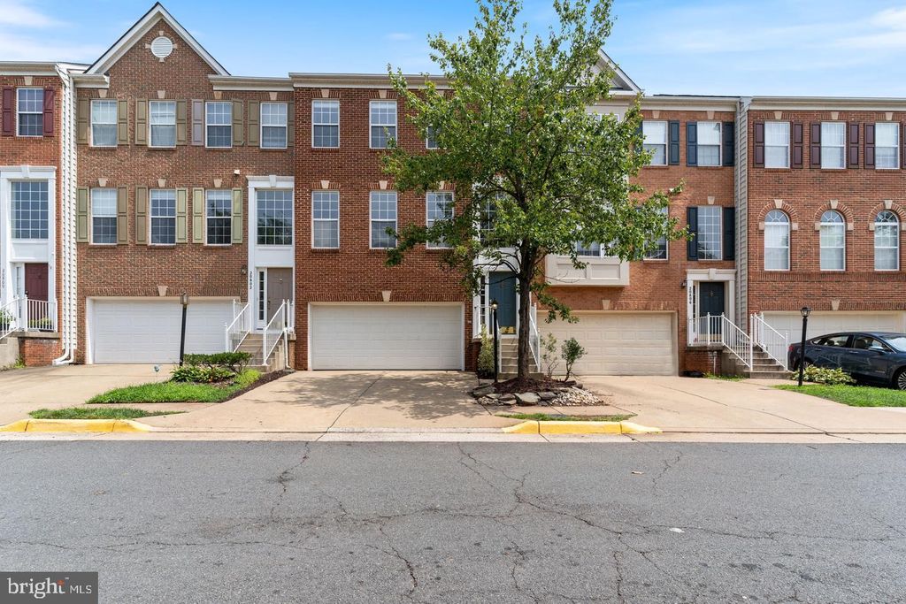 20804 MIRANDA FALLS SQ, Sterling, VA 20165