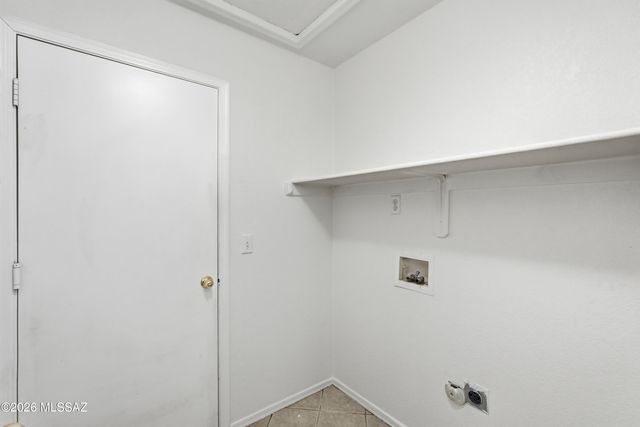 8123 S Sunny Horizon Place, Tucson, AZ 85747