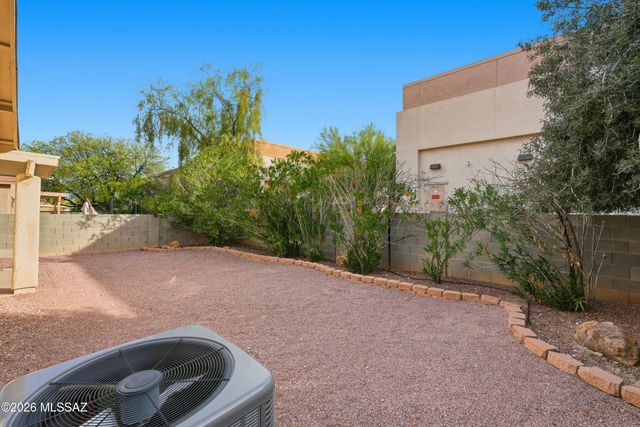 8123 S Sunny Horizon Place, Tucson, AZ 85747