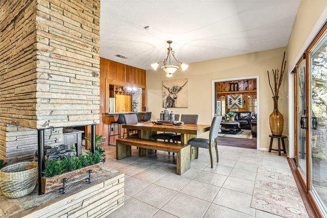 916 Kimbrough Road, Azle, TX 76020