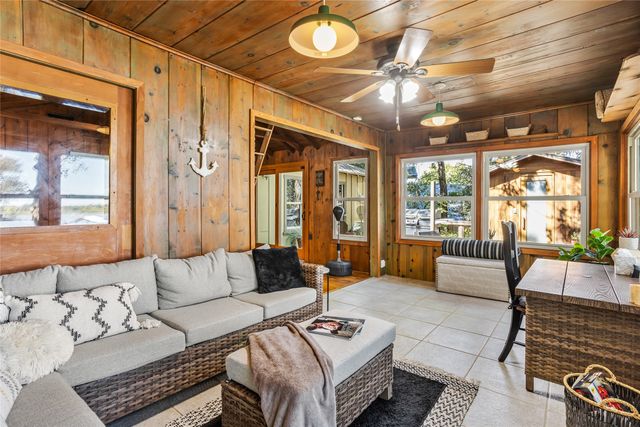 916 Kimbrough Road, Azle, TX 76020