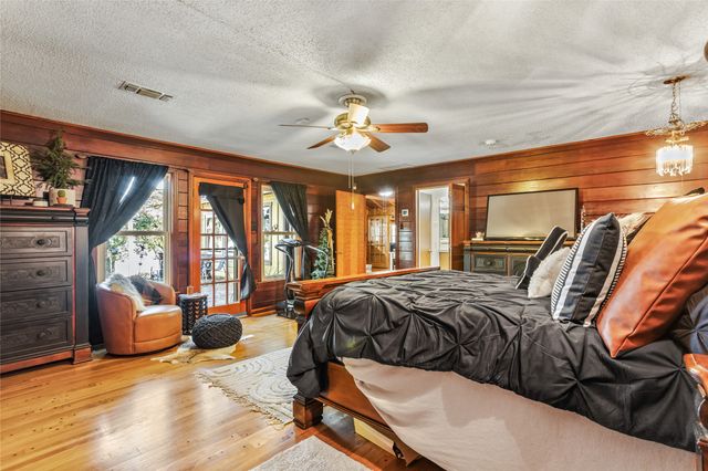 916 Kimbrough Road, Azle, TX 76020