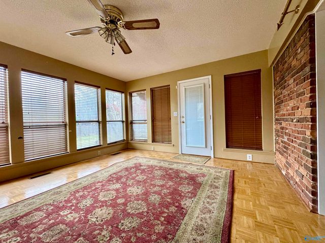 222 Clearview Street SW, Decatur, AL 35601